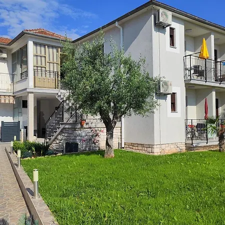 Viktor And 2 Homestay Rovinj