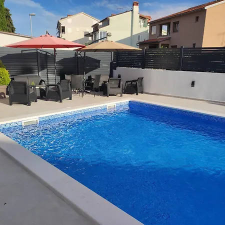 Viktor And 2 Homestay Rovinj